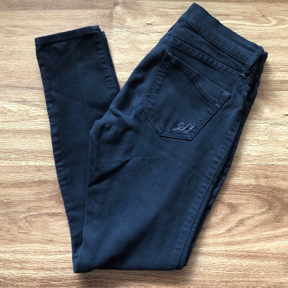 Express 0S Black Low Rise Jean Leggings.